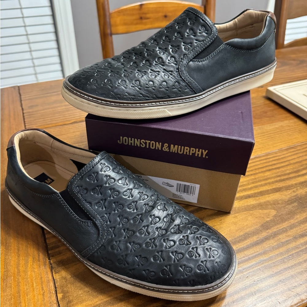 Johnston & Murphy Black Embossed Slip-On Loafers